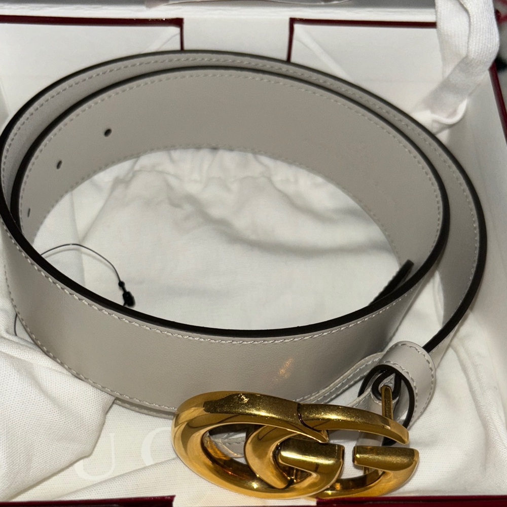 Gucci Taupe Leather Belt with Gold GG Buckle